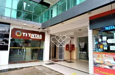 Sala comercial ampla no cohab a – localização com alto fluxo