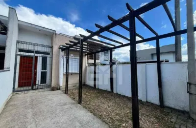 Casa acolhedora no parque dos anjos com amplo terreno e excelente potencial