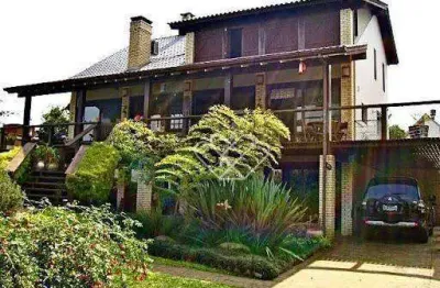 Casa Espaçosa com Piscina e 5 Dormitórios na Paragem Verdes Campos