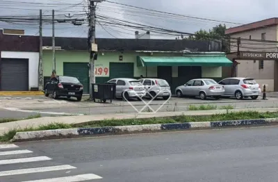 Pavilhão Comercial em Vila Cachoeirinha – Ideal para Seu Negócio!