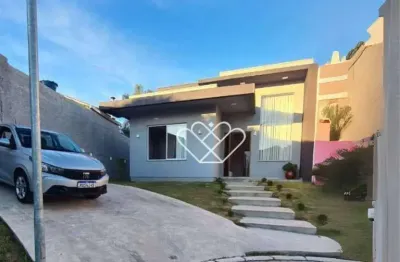 Casa dos seus sonhos: 3 dormitórios, suíte, churrasqueira e quintal em condomínio fechado!