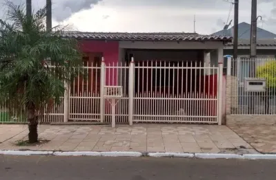 Casa mobiliada com área de lazer completa no bairro bom sucesso