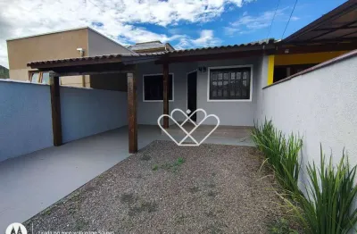 Casa dos seus sonhos: 2 quartos, varanda gourmet e pronta para morar!