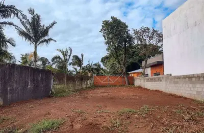 Terreno amplo e escriturado à venda – pronto para construir, próximo à dorival e ao centro