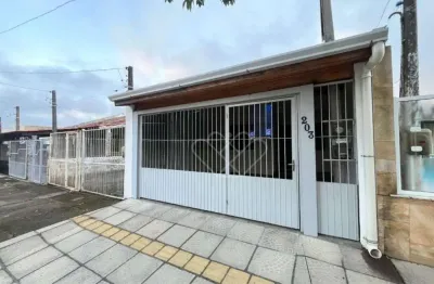 Casa com 2 dormitórios e área gourmet com churrasqueira no bairro auxiliadora