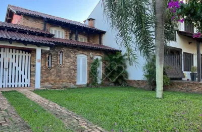 Casa com piscina e amplo quintal no centro de gravataí – 3 dormitórios e suíte