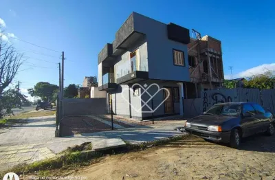 Casa à venda no bairro Cohab B em Gravataí com excelente área e conforto