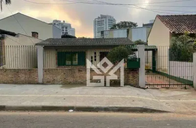 Duas casas no mesmo terreno com excelente localização no bairro oriçó