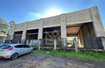 Pavilhão com mezanino e 6 vagas no bairro santo antônio