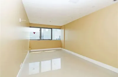 Sala comercial à venda na Avenida Assis Brasil, São Sebastião, Porto Alegre