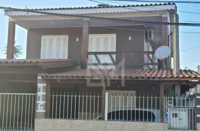 Casa no bairro rubem berta em porto alegre com 4 quartos e suíte