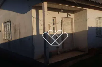 Casa aconchegante de 2 dormitórios com amplo quintal e processo de locação simplificado
