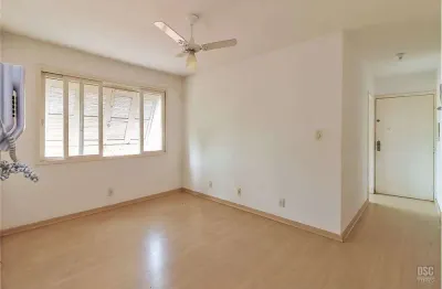 Apartamento com 2 quartos à venda na Travessa Marechal Bormann, Teresópolis, Porto Alegre