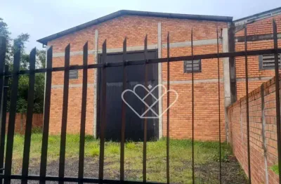 Pavilhão de 495m² no bairro Moradas do Sobrado com 2 banheiros