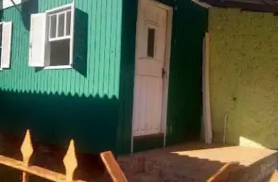 Casa com 2 quartos para alugar na Rua Açoita Cavalo, São Jerônimo, Gravataí
