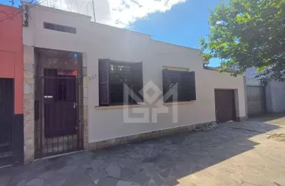 Casa com vaga coberta e churrasqueira no bairro são geraldo em porto alegre