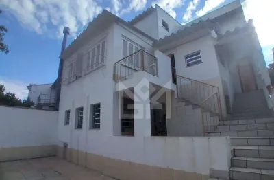 Casa com 3 quartos para alugar na Travessa Luiz Tamanini, Teresópolis, Porto Alegre