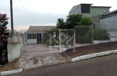 Casa no bairro vera cruz em gravataí com amplo terreno e excelente espaço interno