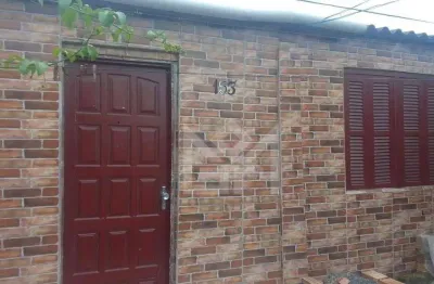 Casa à venda no bairro rubem berta em porto alegre — ótima oportunidade para investir