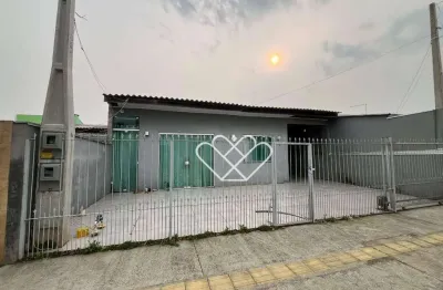 Casa à venda com piscina e excelente localização no bairro auxiliadora
