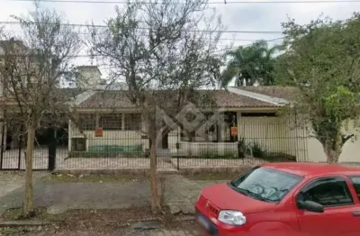 Casa com 3 quartos para alugar na Rua Abílio Miller, Jardim Itu Sabará, Porto Alegre