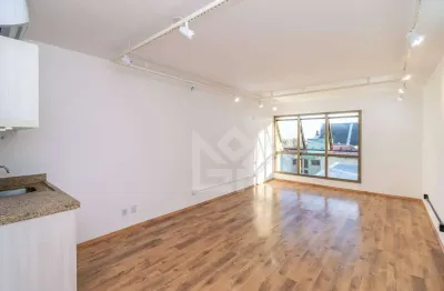 Sala comercial para alugar na Avenida Wenceslau Escobar, Tristeza, Porto Alegre