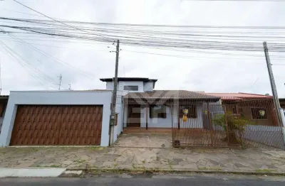 Casa à venda no parque da matriz em cachoeirinha com piscina e alto padrão