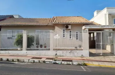 Casa para venda em sombrio, centro, 3 dormitórios, 2 banheiros, 1 vaga