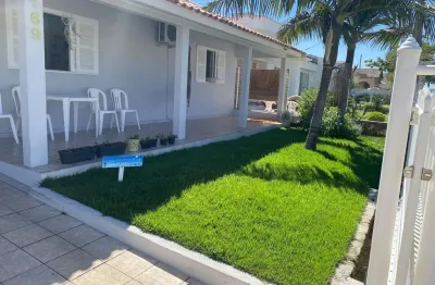 Casa para temporada em balneário gaivota, itapuã, 2 dormitórios, 2 banheiros, 2 vagas