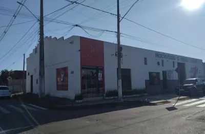 Sala comercial para locação em sombrio, são luiz, 2 banheiros