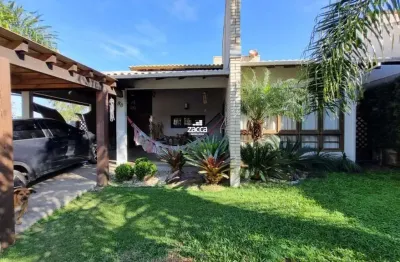 Casa para venda em sombrio, centro, 3 dormitórios, 1 suíte, 2 banheiros, 2 vagas