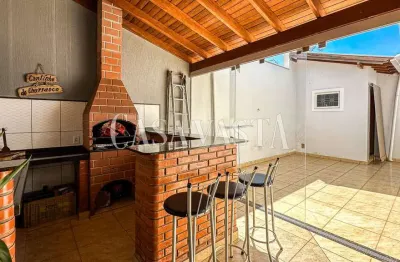 Casa com 3 quartos à venda no Iporã, Araçatuba 