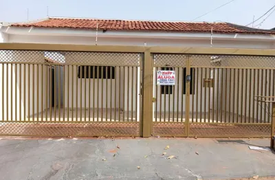 Casa para locação em presidente prudente, cidade universitária, 3 dormitórios, 1 suíte, 2 banheiros, 2 vagas