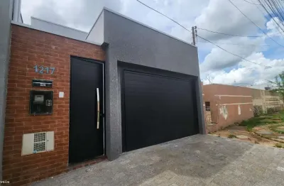 Casa para venda em presidente prudente, jardim novo bongiovani, 3 dormitórios, 1 suíte, 2 banheiros, 2 vagas