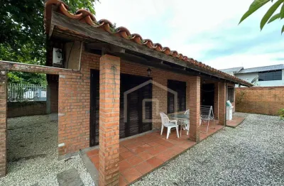 Casa com 2 dormitórios à venda, 68 m² por r$ 1.350.000,00 - armação - penha/sc