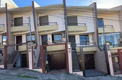 Casa com 2 quartos à venda no diamantino, caxias do sul  por r$ 390.000