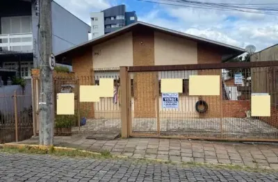 Casa com 5 quartos à venda no madureira, caxias do sul  por r$ 689.000
