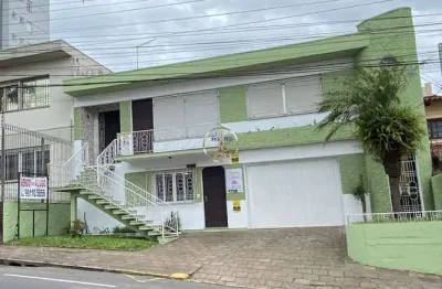 Casa com 4 quartos para alugar no exposição, caxias do sul  por r$ 4.000