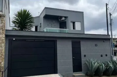 Casa com 3 quartos para alugar no Lajeado, São Paulo 