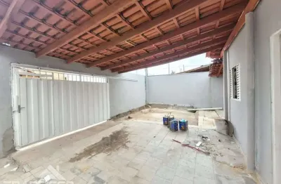 Casa com ótimo preço no jardim dos buritis, localização estratégica, fácil acesso à br-153 e infraestrutura completa. aproveite!