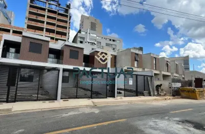 Casa 2 andares: 146m², 2 suítes,1 lavabo e 2 vagas para venda no bairro estoril