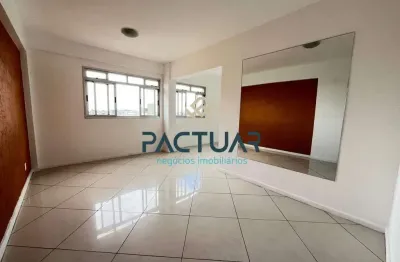 Apartamento: 2 quartos, 1 semissuíte, 2 banheiros e 1 vaga para aluguel.