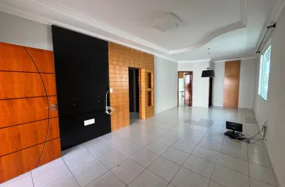 Linda casa a venda no bairro jardim inconfidência / karaiba com piscina