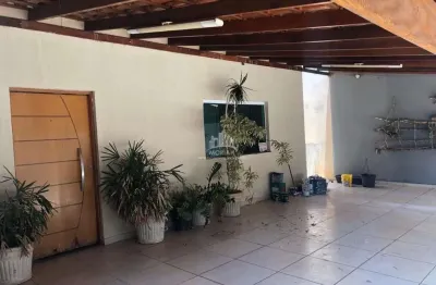 Casa com 4 quartos à venda na Rua Laudelino Guerra, Presidente Roosevelt, Uberlândia