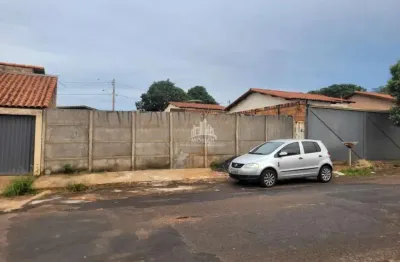 Terreno à venda na Rua Domingos de Freitas, Santa Mônica, Uberlândia