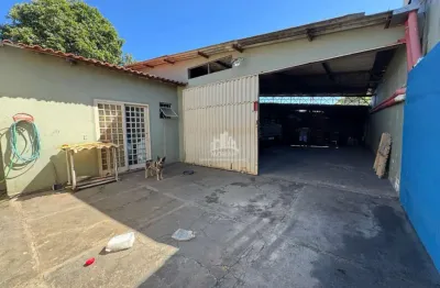 Barracão / Galpão / Depósito à venda na Rua Aurílio Pereira Carvalho, 90, Granada, Uberlândia