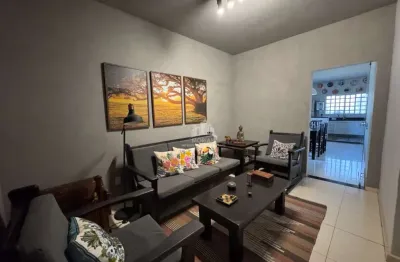 Casa com 4 quartos à venda na Rua Lucas Rezende de Vasconcelos, 35, Jaraguá, Uberlândia