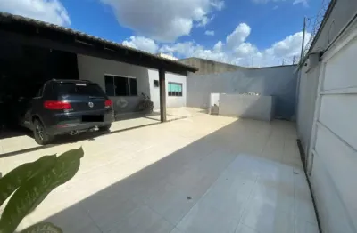 Casa com 4 quartos à venda na Rua João Bernardes da Silva, Jardim Patrícia, Uberlândia