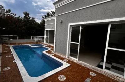 Casa com 03 quartos para alugar , 233m2 - condomínio belvedere 2