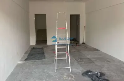 Loja para locação no shopping novo leblon - barra da tijuca com 44m² por r$9.000,00